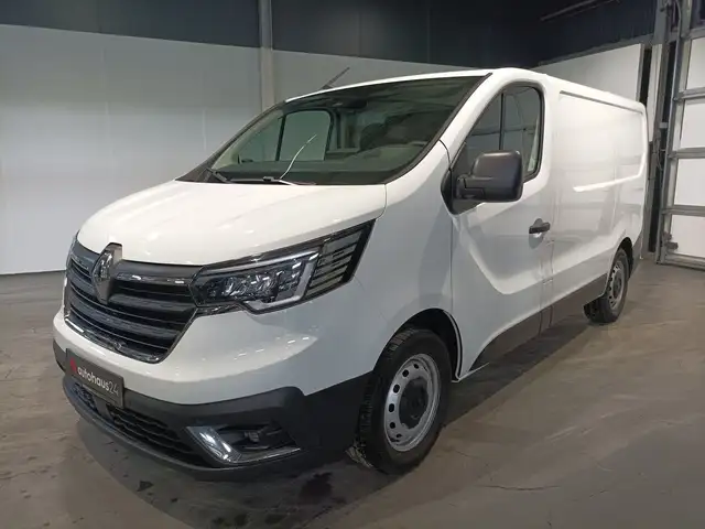 Renault Trafic view 3