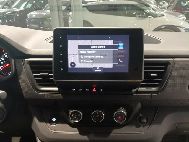 Renault Trafic view 12