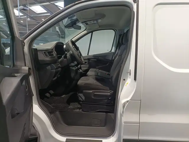 Renault Trafic view 8