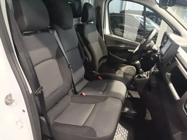 Renault Trafic view 14