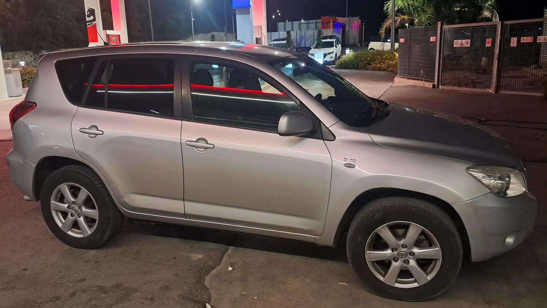 Toyota RAV 4 Rav4 III 2009 Crossover RAV4 2.2 d-4d Argento - 2