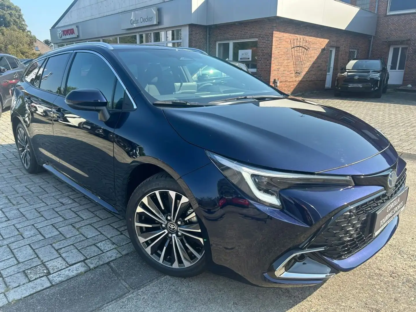 Toyota Corolla 2.0 Hybrid Touring Sports Team Deutschland - 1