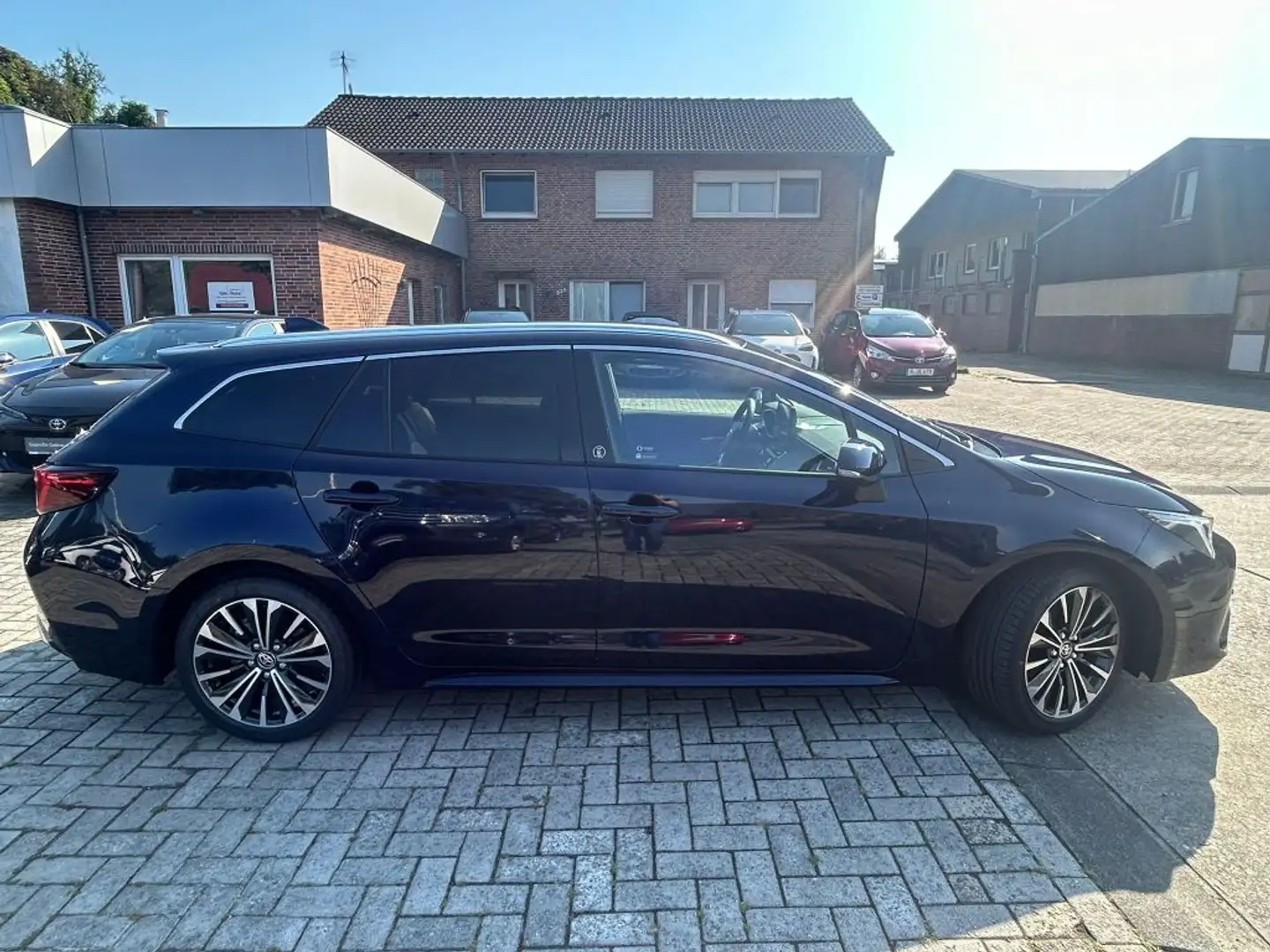 Toyota Corolla 2.0 Hybrid Touring Sports Team Deutschland - 2