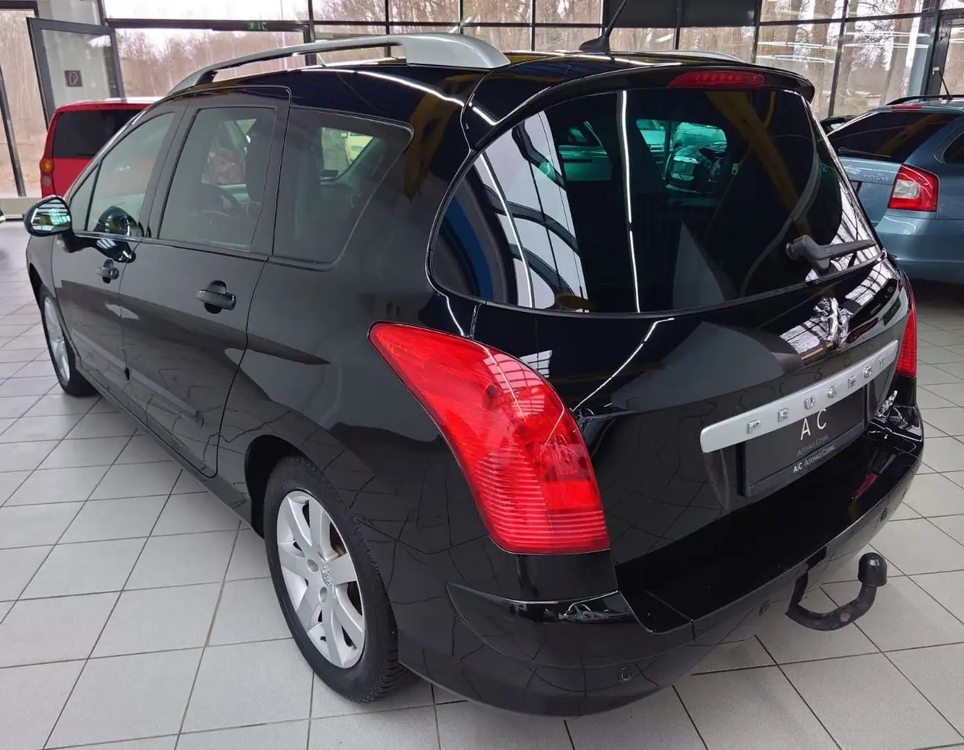 Peugeot 308 SW Business-Line, Automatik, Panorama, Navi Schwarz - 2