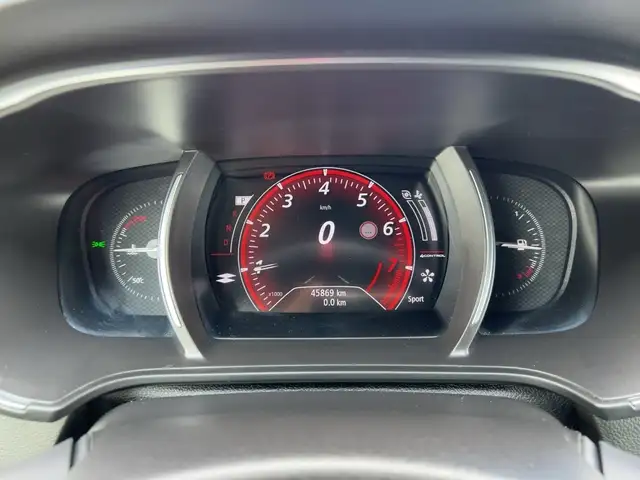 Renault Megane view 13