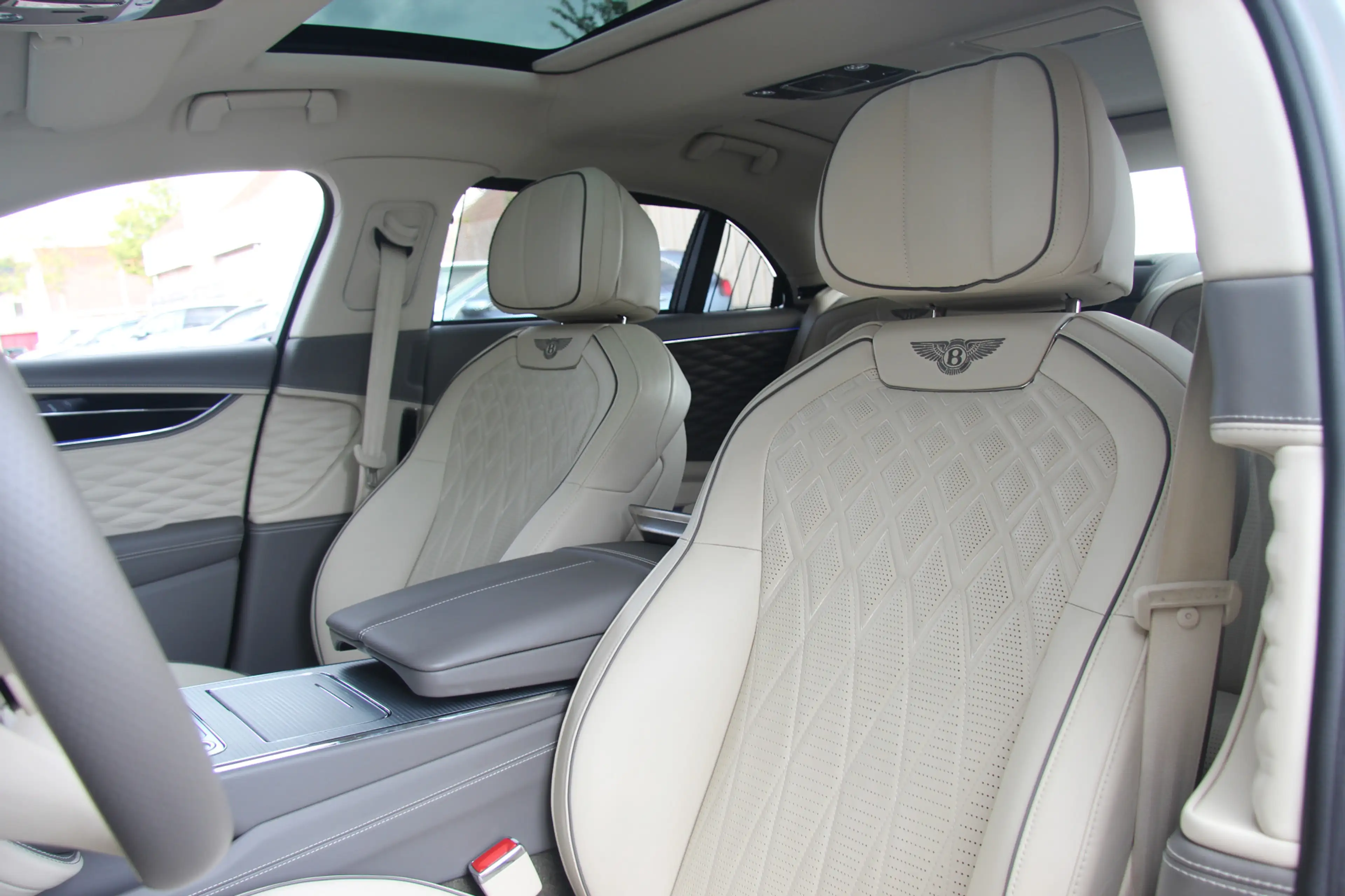 Bentley Flying Spur 2.9 V6 Hybrid | Blackline | Touring | Mulliner Dri — photo 18