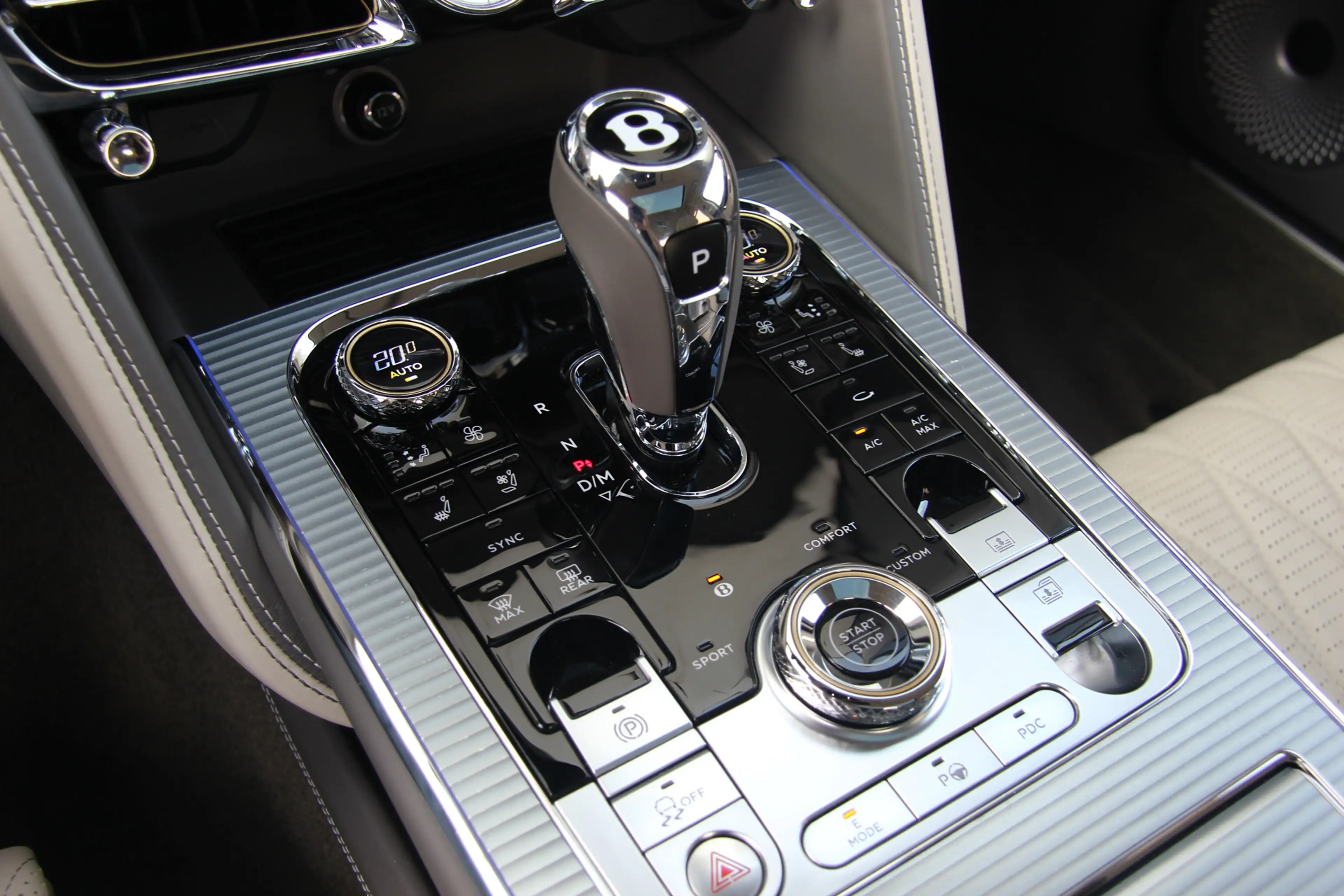 Bentley Flying Spur 2.9 V6 Hybrid | Blackline | Touring | Mulliner Dri — photo 49