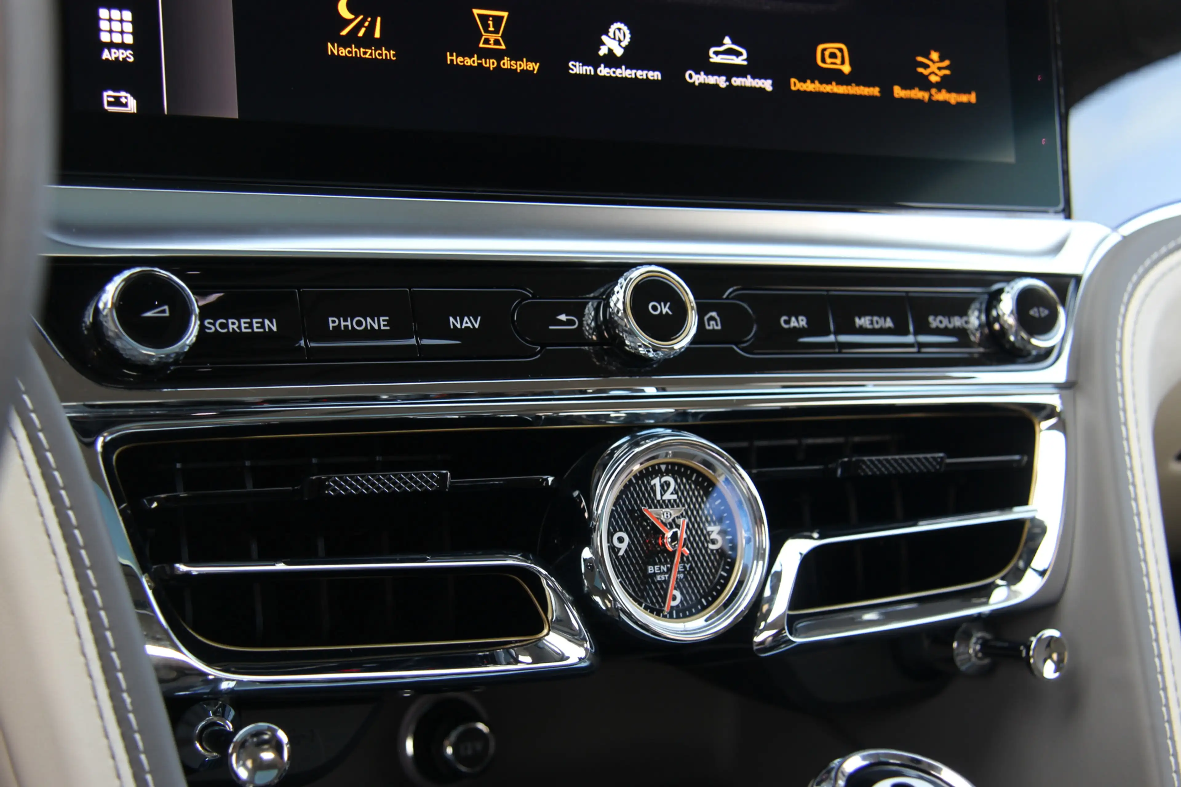 Bentley Flying Spur 2.9 V6 Hybrid | Blackline | Touring | Mulliner Dri — photo 50