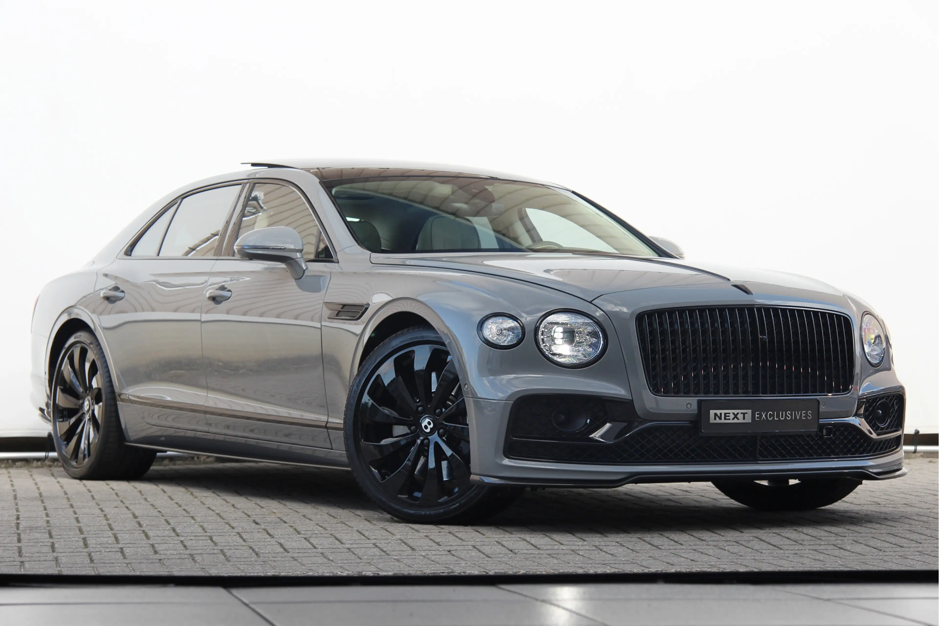 Bentley Flying Spur 2.9 V6 Hybrid | Blackline | Touring | Mulliner Dri — photo 2