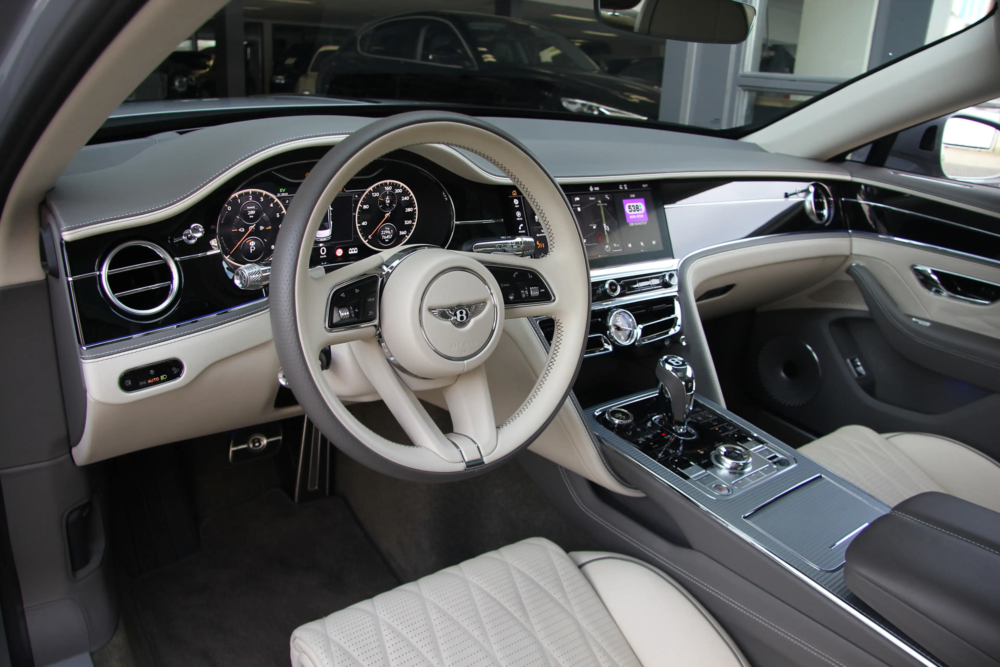 Bentley Flying Spur 2.9 V6 Hybrid | Blackline | Touring | Mulliner Dri — photo 14