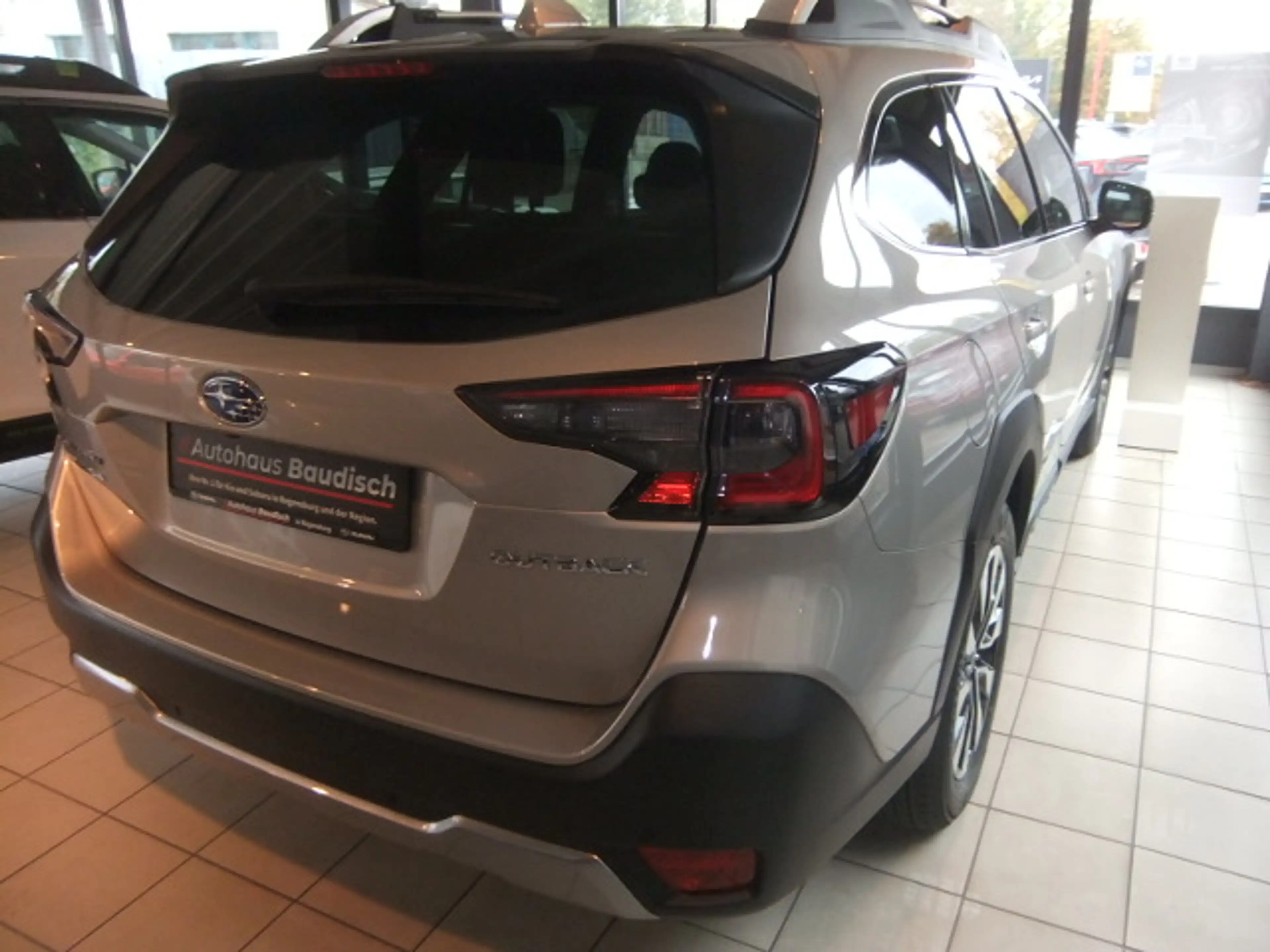 Subaru OUTBACK 2.5i Lineartronic Platinum — photo 10