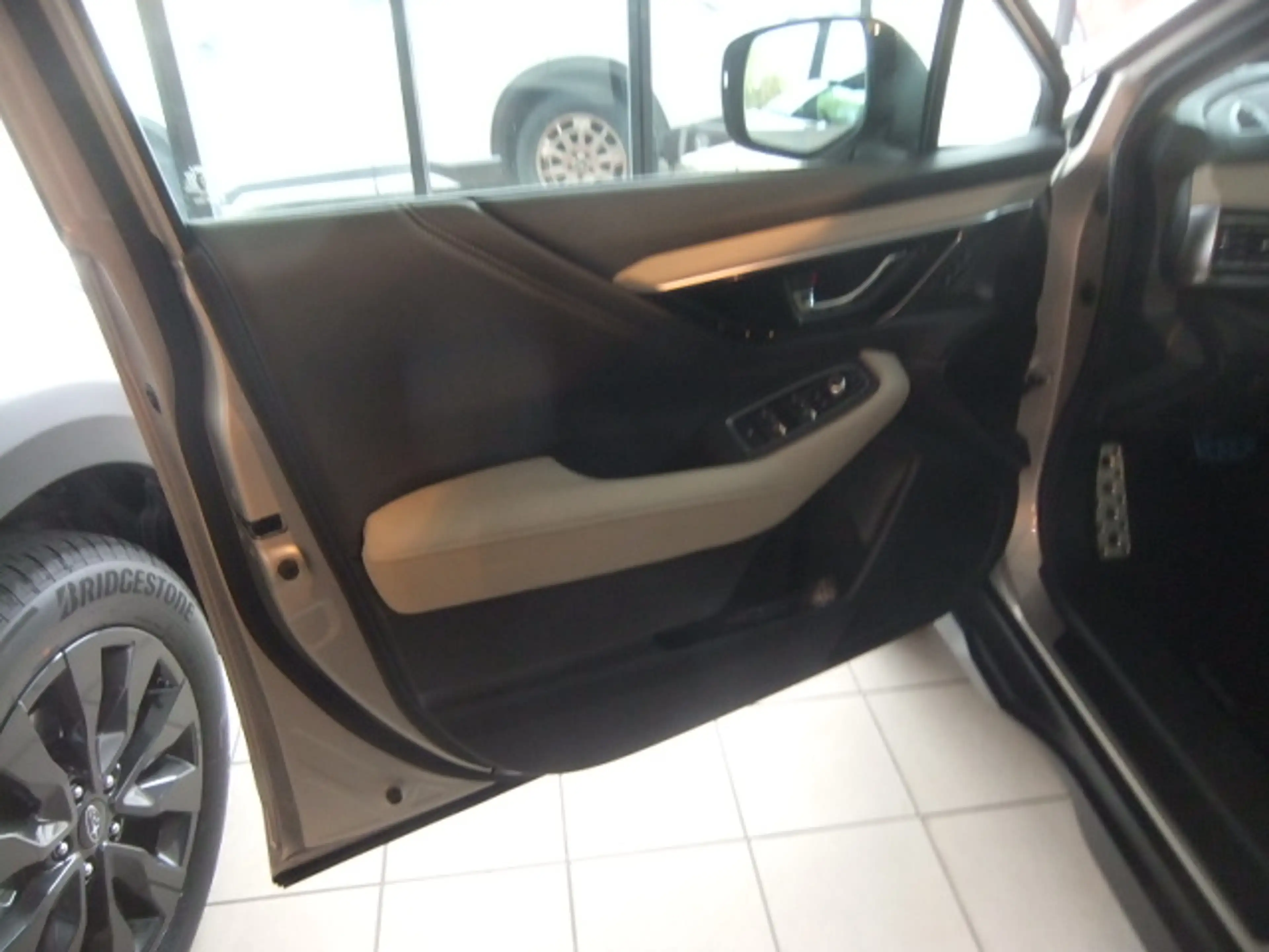 Subaru OUTBACK 2.5i Lineartronic Platinum — photo 6