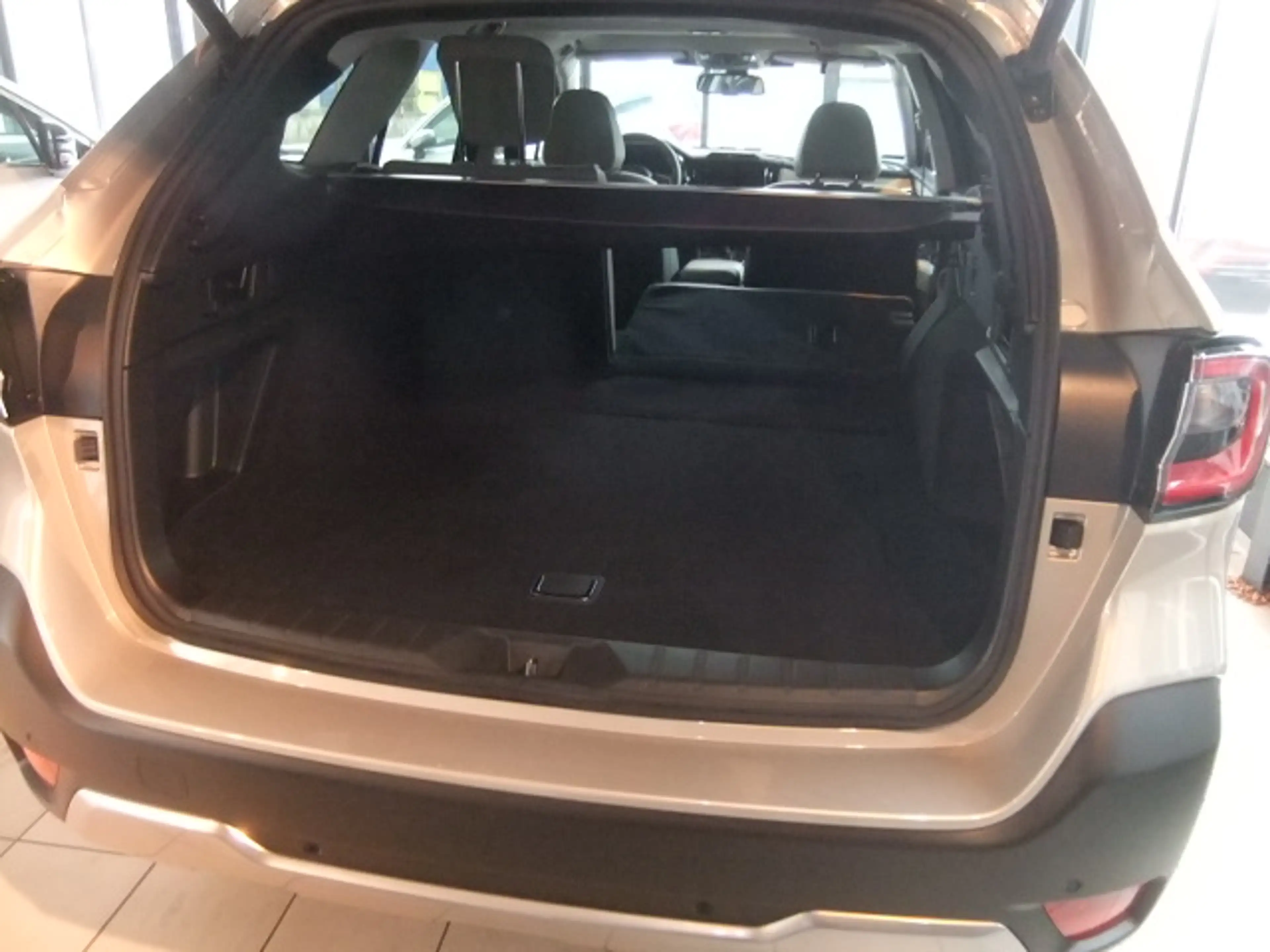 Subaru OUTBACK 2.5i Lineartronic Platinum — photo 11