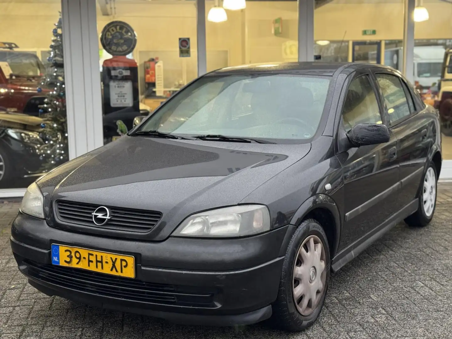 Opel Astra 1.6-16V 100pk,Airco,Elek pakket,cpv,Pearl, 5 Deurs Noir - 2
