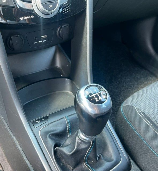 Hyundai i30 1.6 cw blue Passion — photo 12