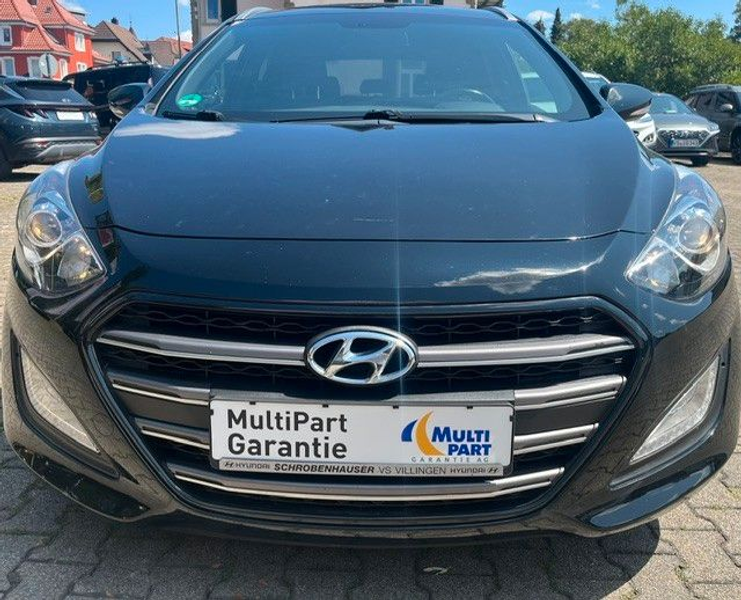 Hyundai i30 1.6 cw blue Passion — photo 2