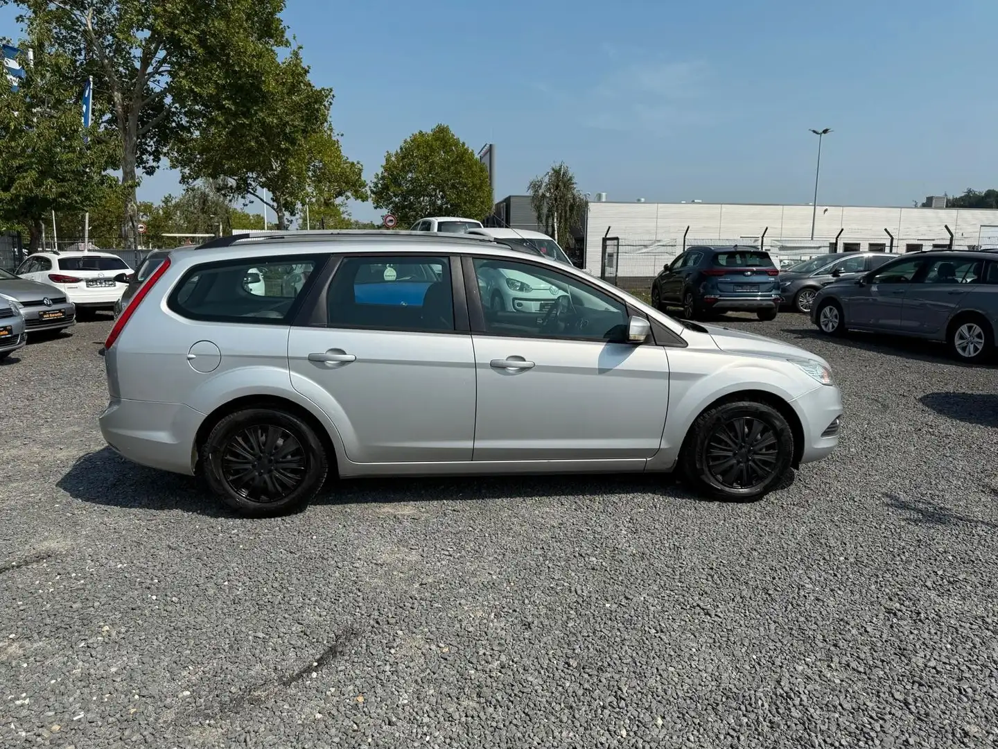 Ford Focus Turnier Style +TÜV NEU Silber - 1