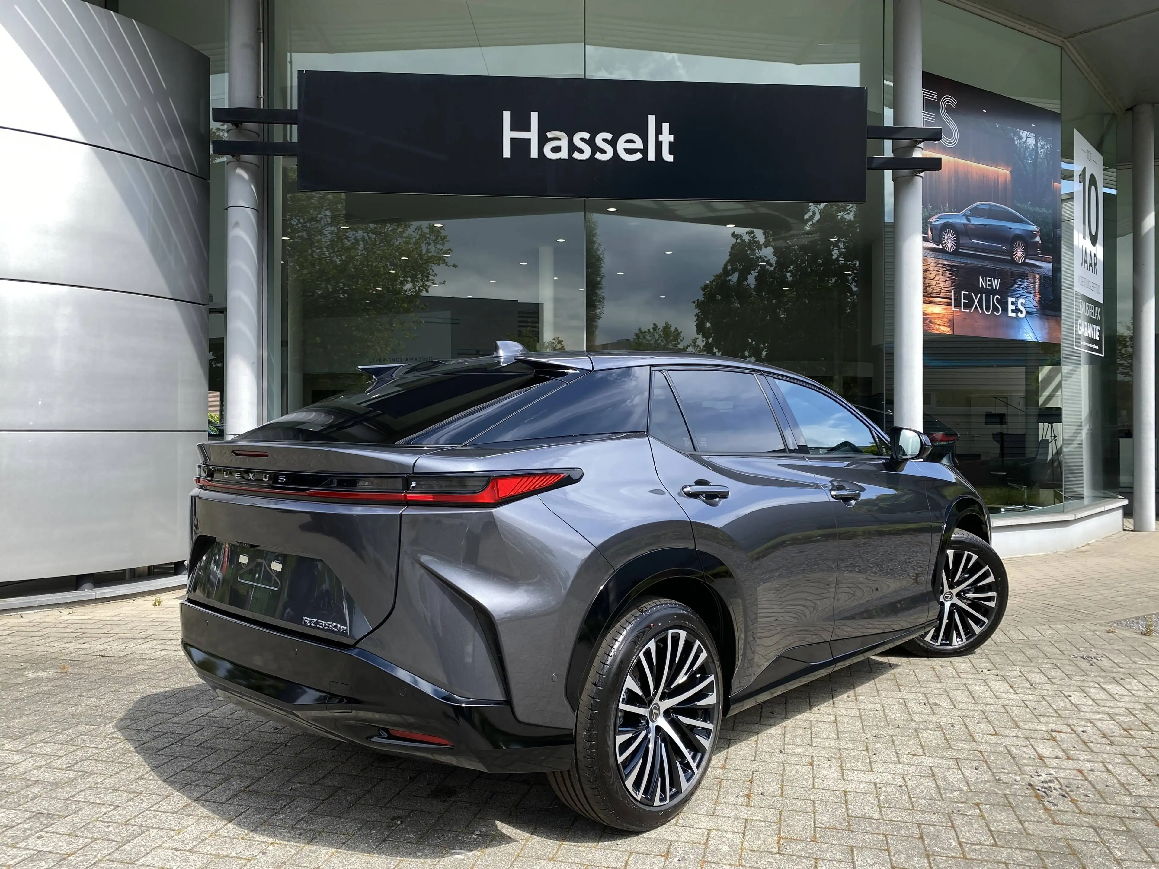 Lexus RZ RZ 350e 77 kWh FWD Privilege Line — photo 2