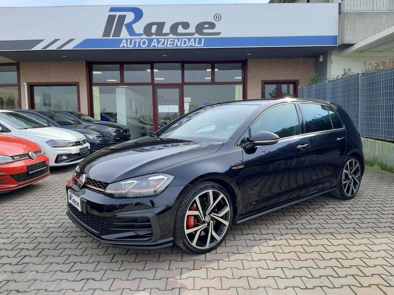 Volkswagen Golf GTI DSG 2.0 PERFORMANCE 245 CV ACC LED