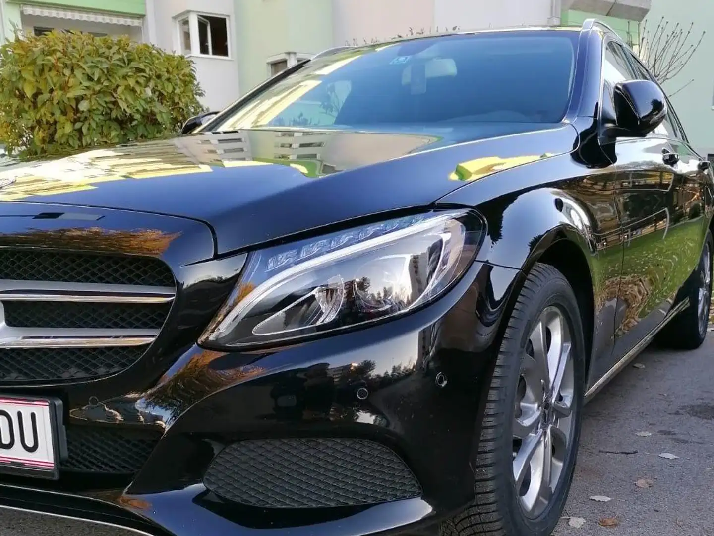 Mercedes-Benz C 200 C 200 d T Avantgarde Aut. Avantgarde Schwarz - 2