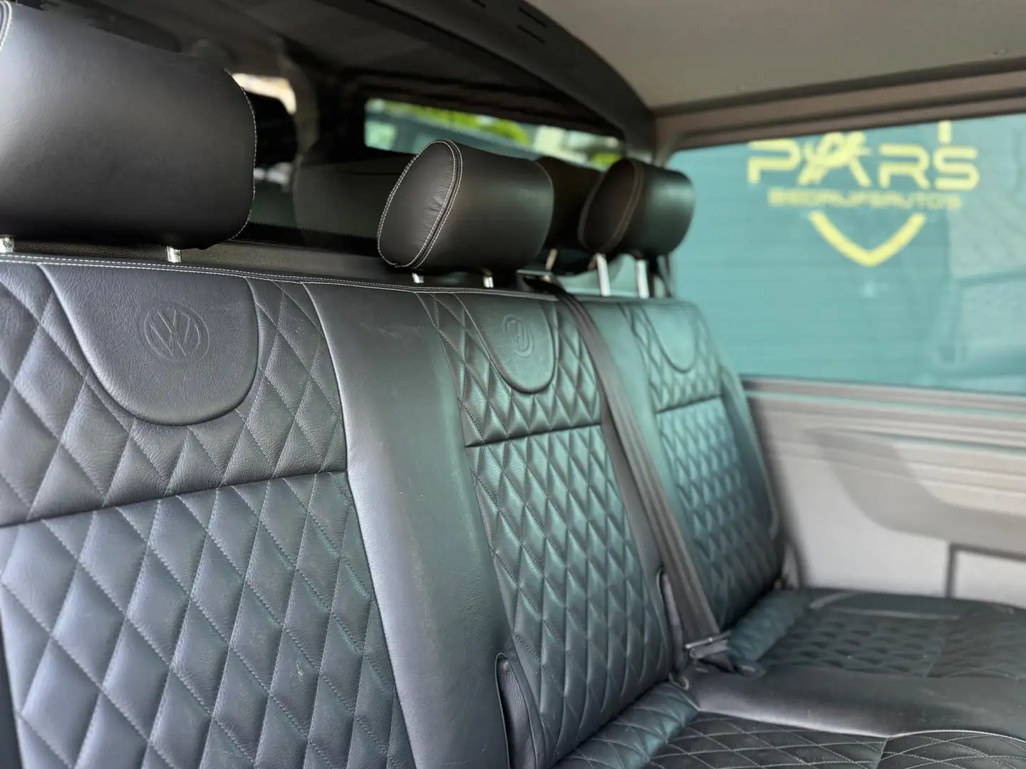 Volkswagen Transporter 2.0 TDI L2H1 DC Comfortline Automaat Dubbele Cabin - 2