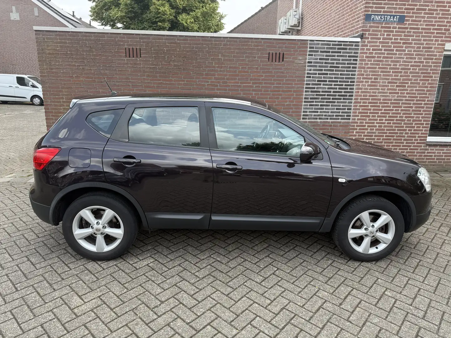 Nissan Qashqai Nissan Qashqai 1.6 2WD 2010 - Nieuwe koppeling Paars - 1