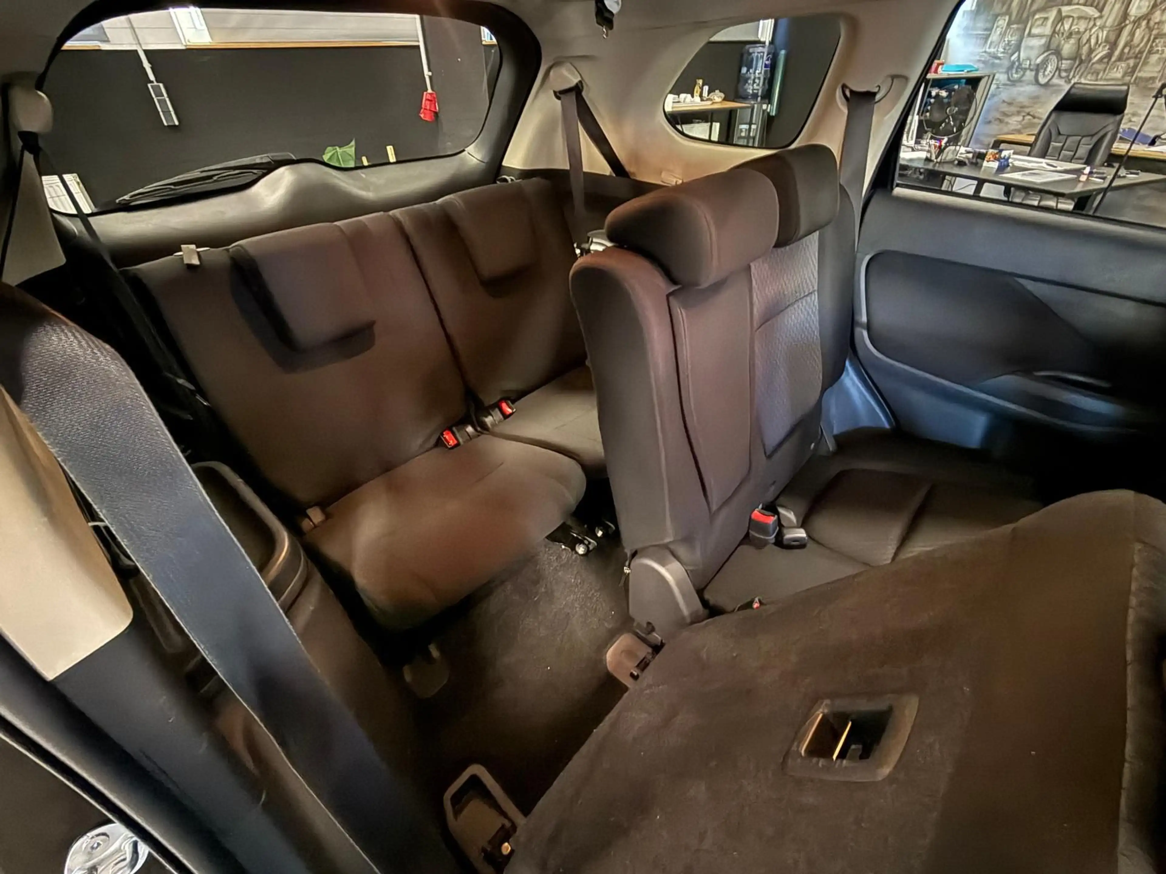 Mitsubishi Outlander 4WD 2.2 D 7-SITZER AHK XENON TEMPOMAT — photo 13