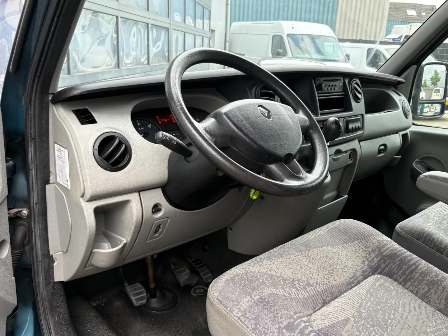 Renault Master 2.5dCi 114pk BAKWAGEN+Laadklep Airco Cruise Groen - 2