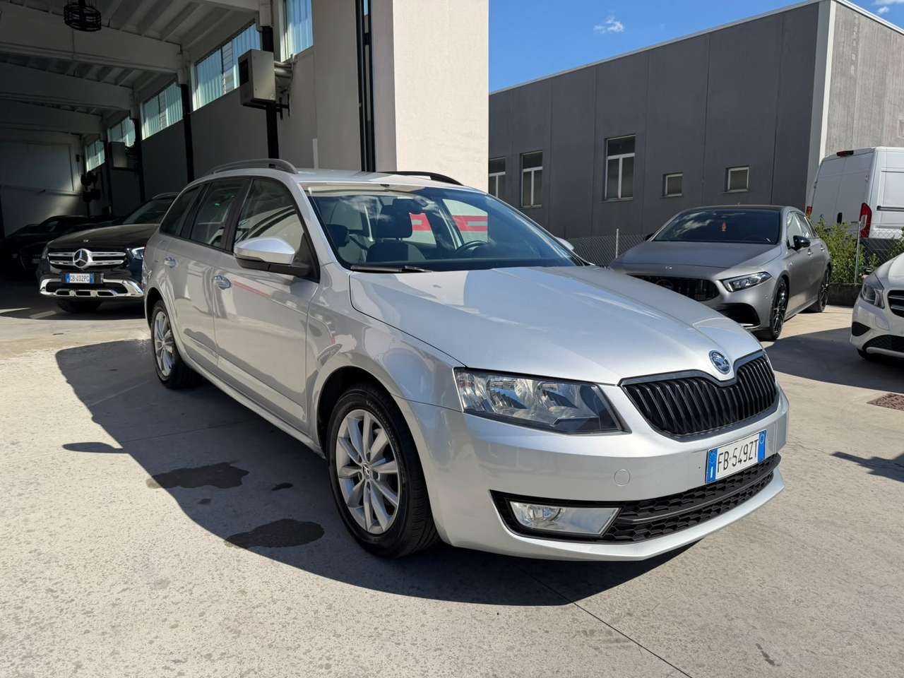 Skoda Octavia Wagon 1.6 tdi cr Executive 110cv dsg
