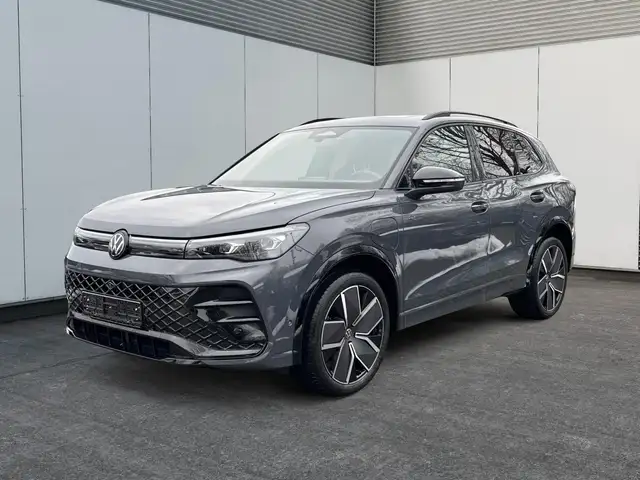 Volkswagen Tiguan R-Line People PLUG-IN+PANO+AHK+HD MATRIX+NAVI+B... Ansicht 1