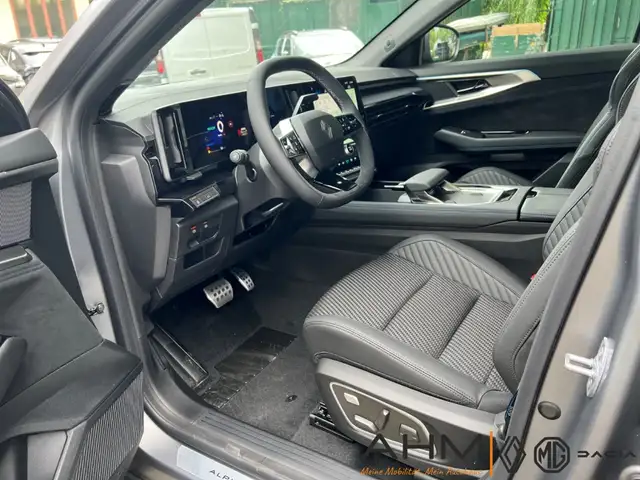 Renault Espace view 10