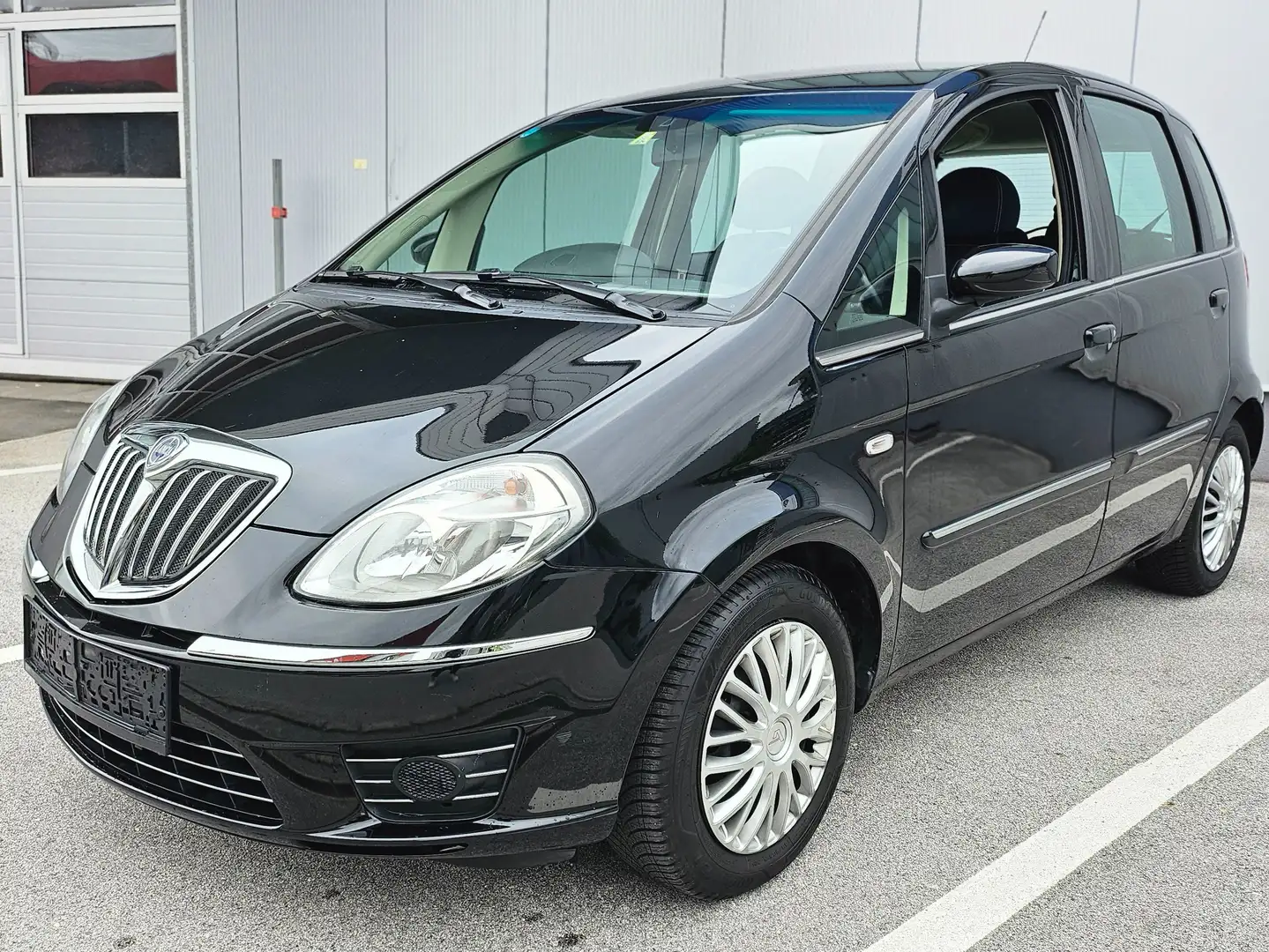 Lancia MUSA Oro [Pickerl Neu] Schwarz - 1