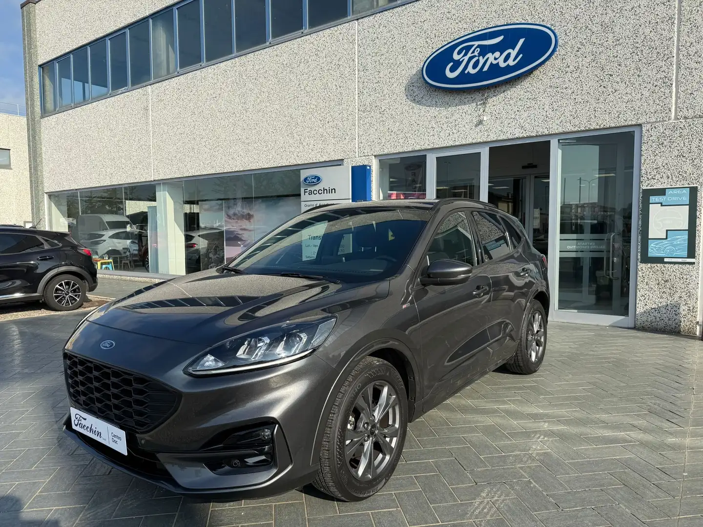 Ford Kuga Kuga 1.5 ecoblue ST-Line Design 2wd 120cv auto Gris - 2