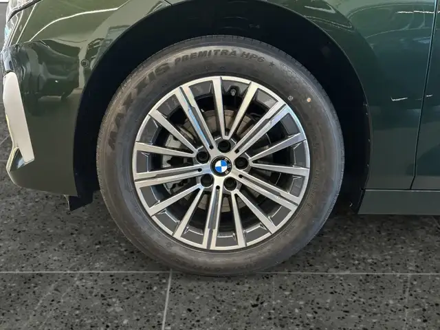 BMW 2 Series view 10