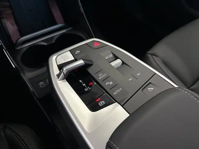 BMW 2 Series view 7