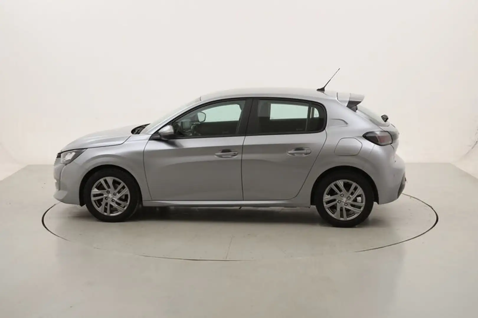 Peugeot 208 Active 1.5 Diesel 102CV Silber - 2