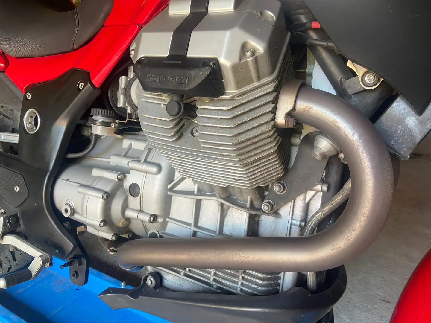 Moto Guzzi 1200 Sport Roşu - 2