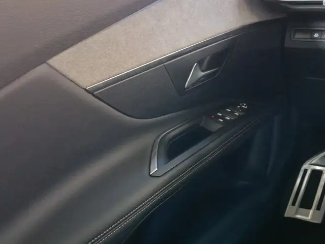 Peugeot 3008 view 14