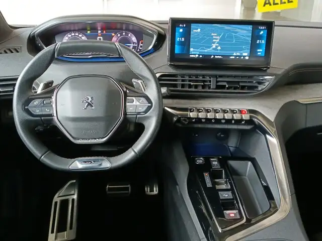Peugeot 3008 view 10