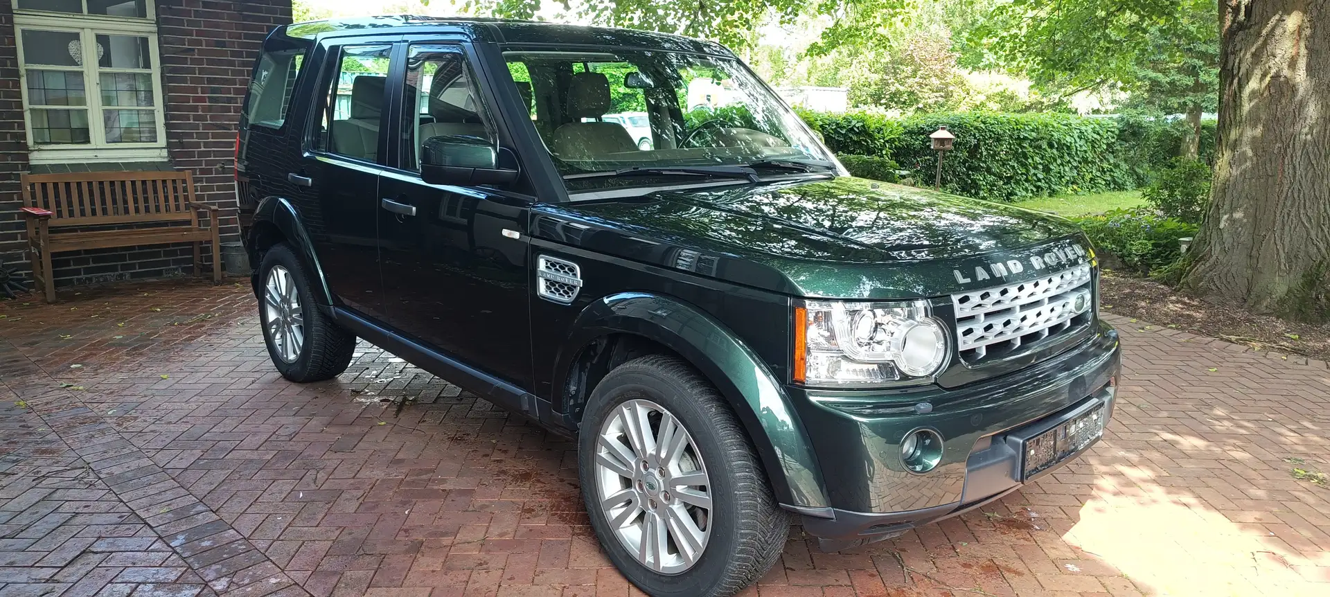Land Rover Discovery TD V6 HSE Vert - 2
