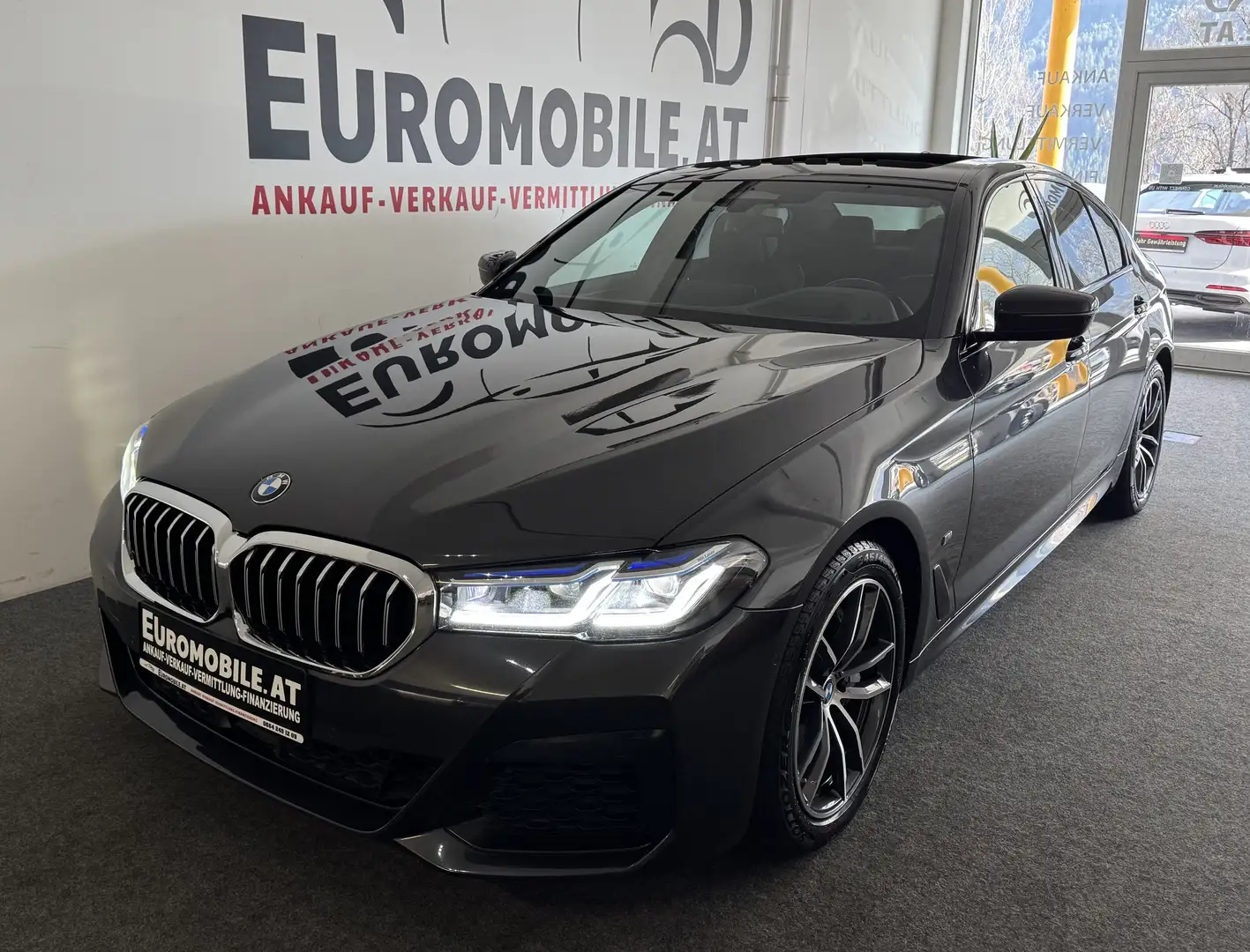 BMW 530 d xDrive M Sport RFK*SCHIEBED.*AHK*TOTW.*LASER*ACC Grau - 1