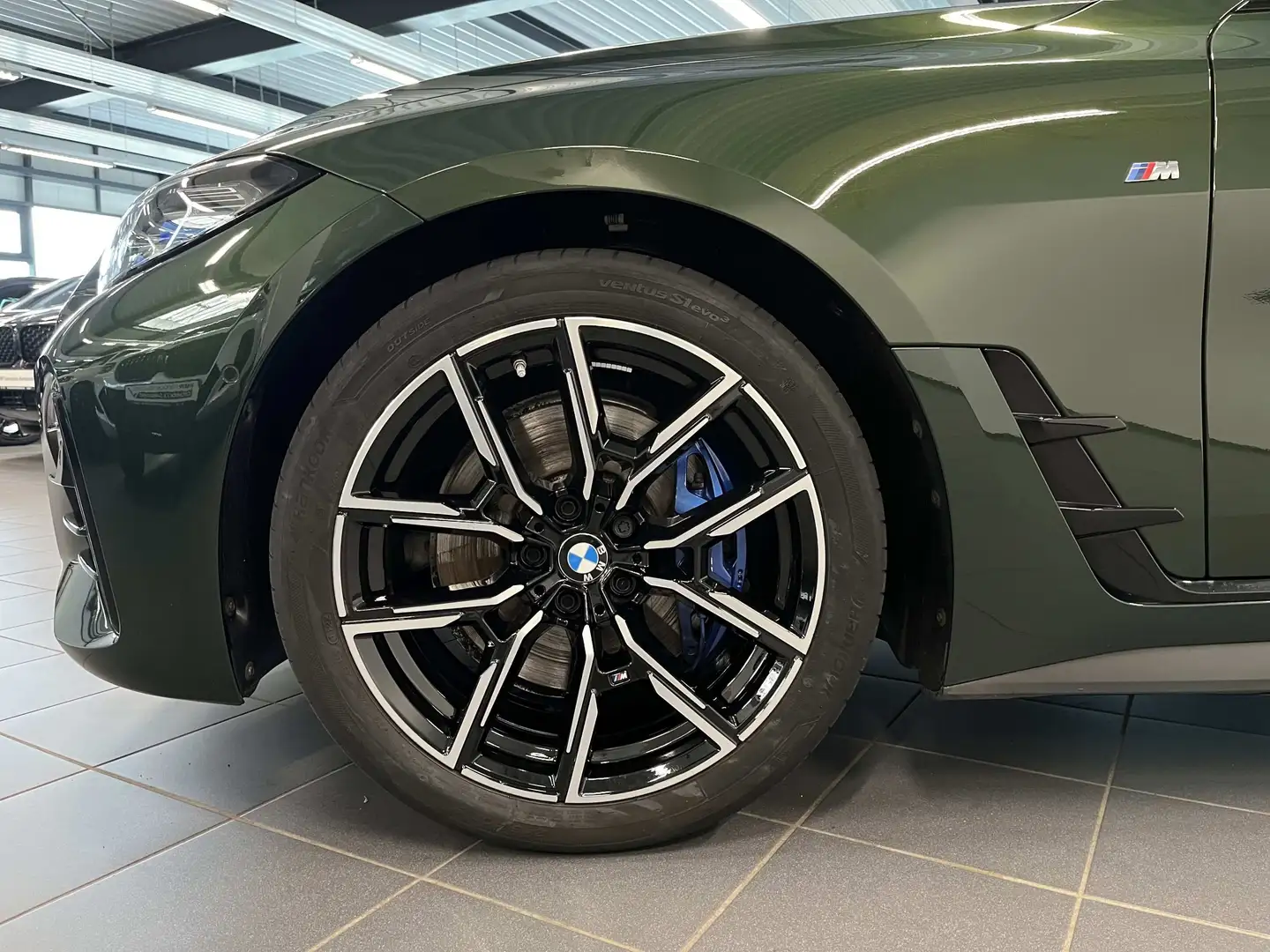 BMW 430 i M Sport RFK NAVI LED Laser Sound Syst. DAB Grün - 2