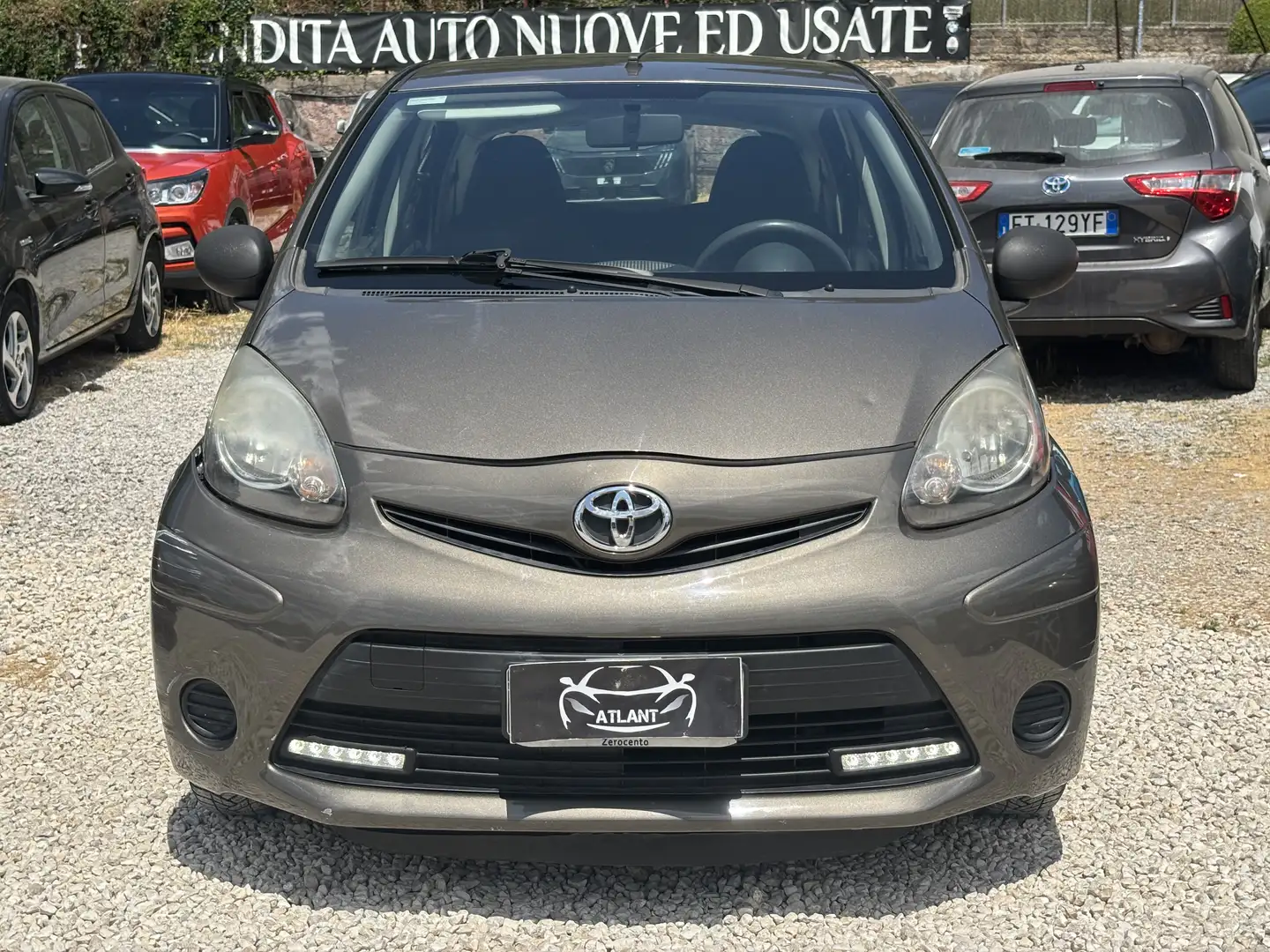 Toyota Aygo 1.0 12V VVT-i 5P Cool Soda Connect Bronzo - 2