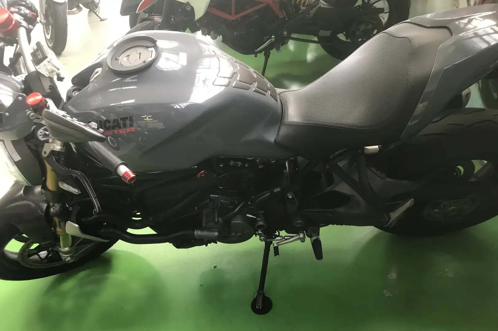 Ducati Monster 1200 Versione Monster 1200 S Grigio - 2