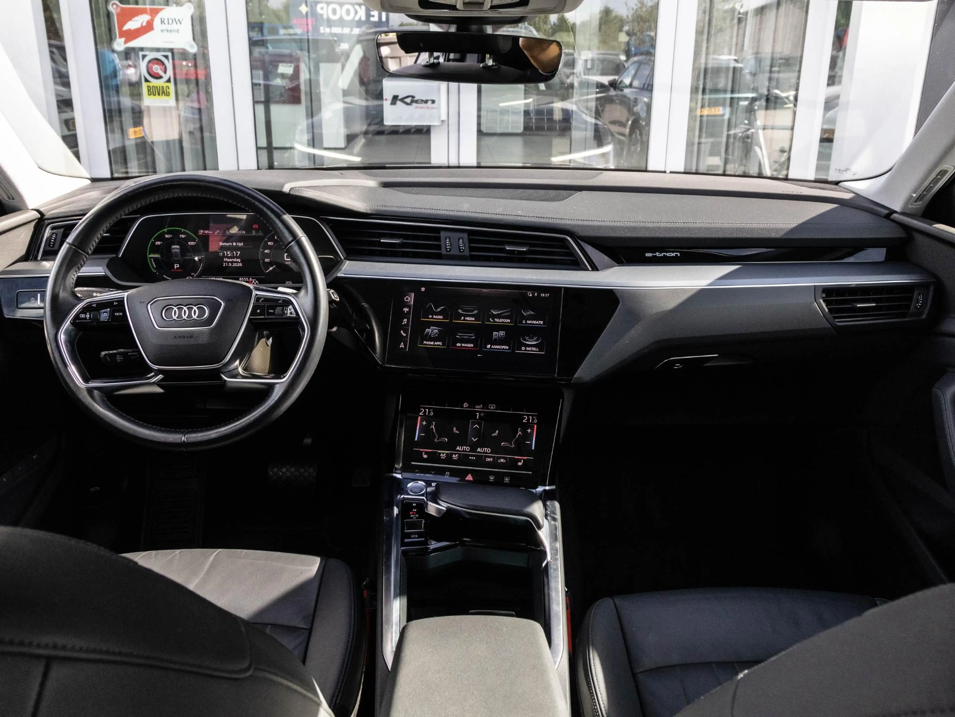 Audi e-tron e-tron 50 quattro Launch edition plus 71 kWh | SOH — photo 2