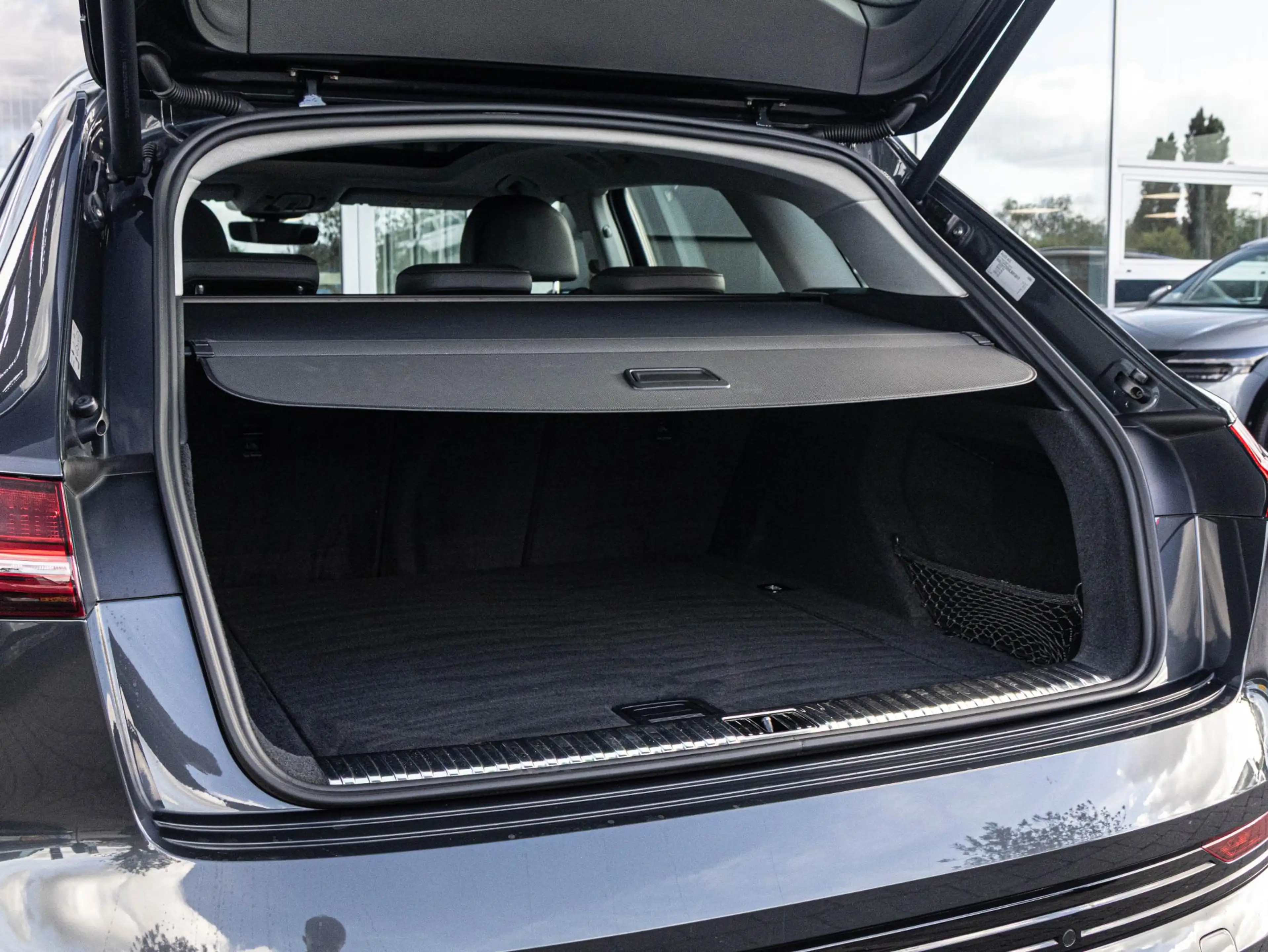 Audi e-tron e-tron 50 quattro Launch edition plus 71 kWh | SOH — photo 24