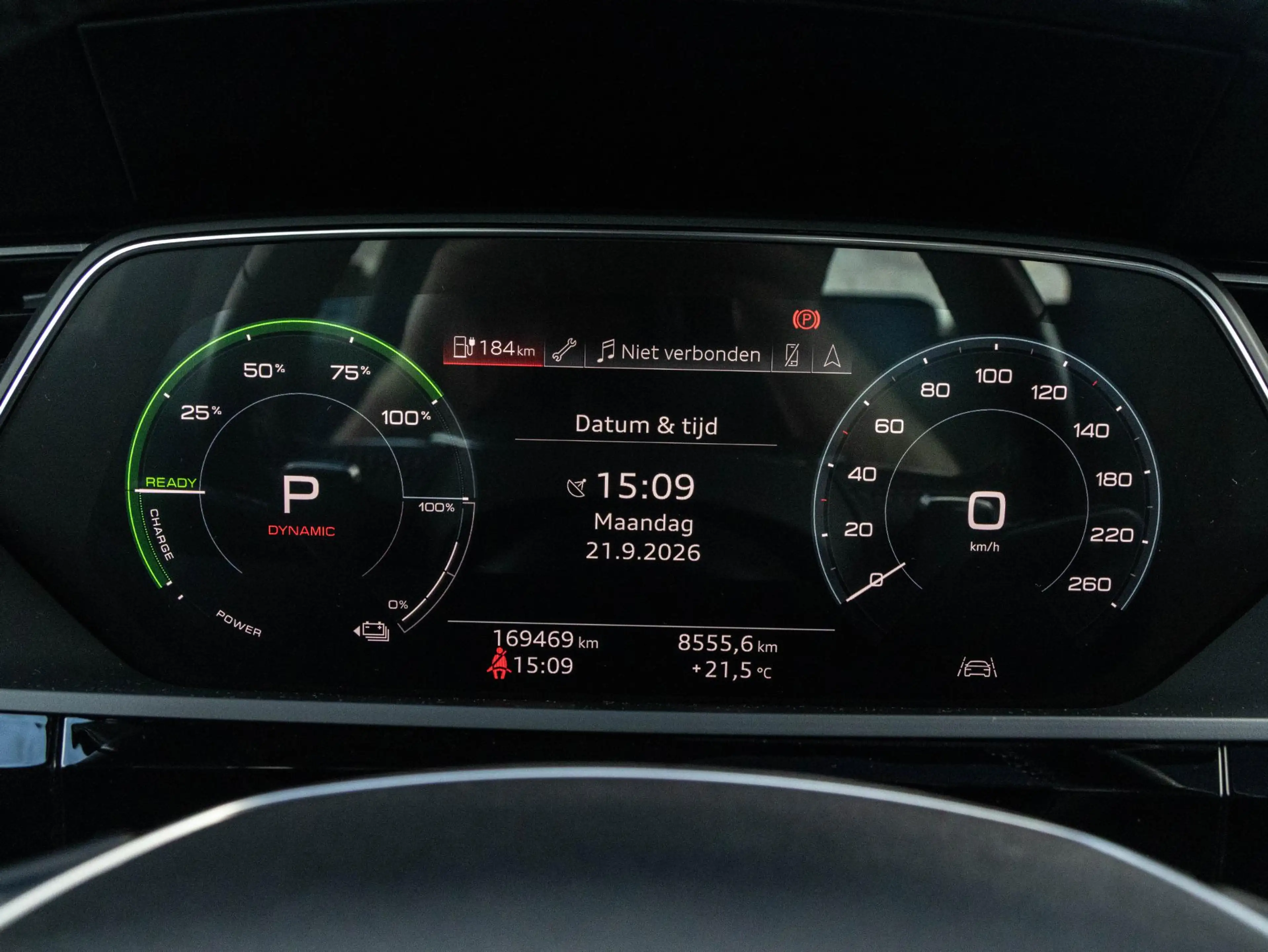 Audi e-tron e-tron 50 quattro Launch edition plus 71 kWh | SOH — photo 29