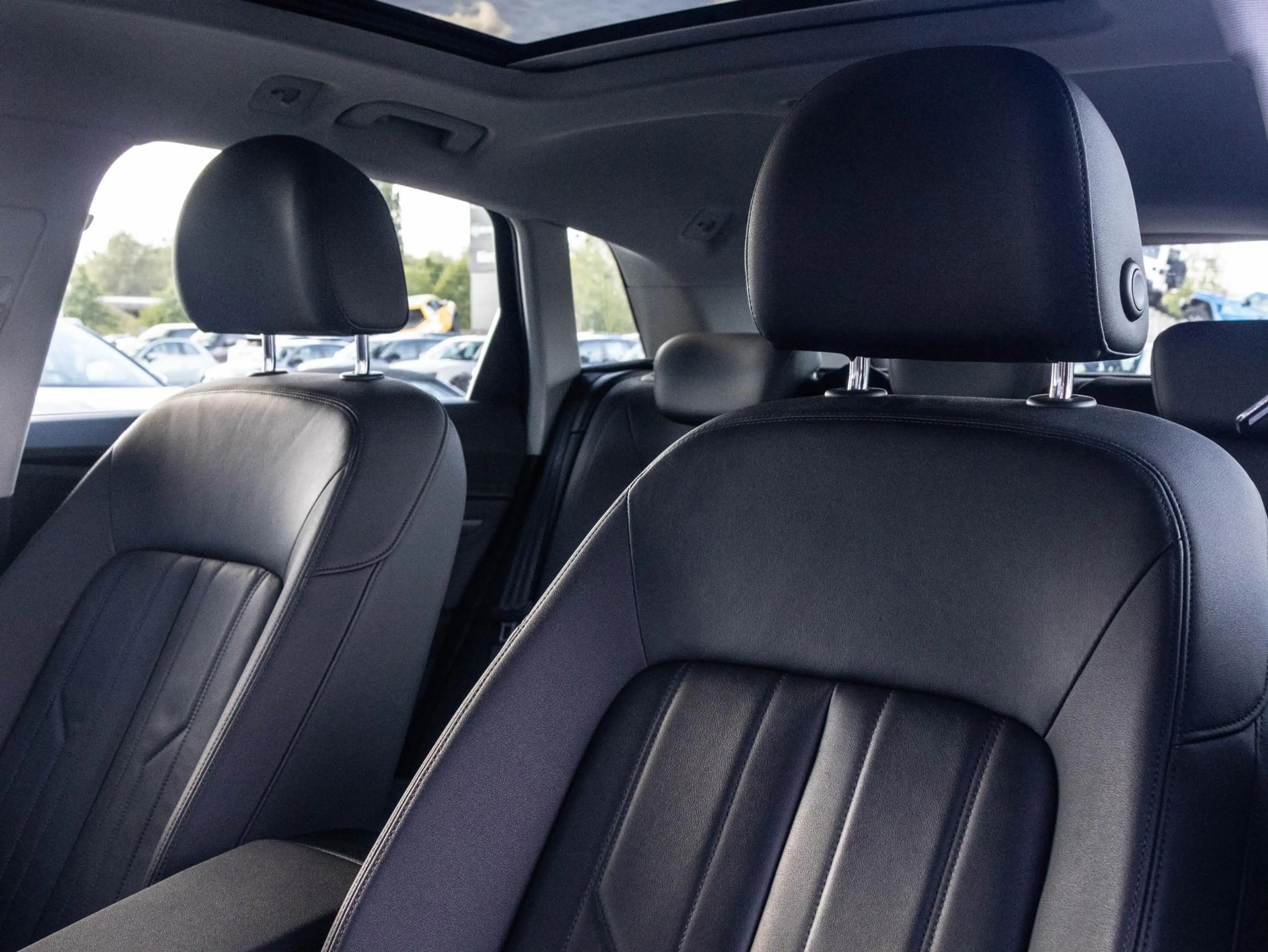 Audi e-tron e-tron 50 quattro Launch edition plus 71 kWh | SOH — photo 9