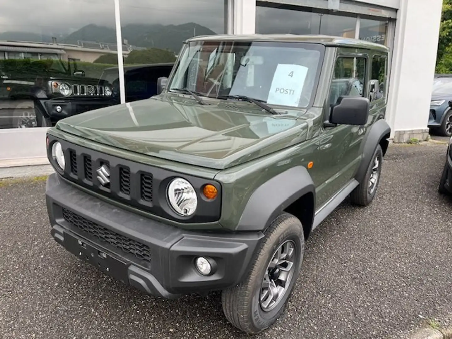 Suzuki Jimny 1.5 Pro 4x4 Allgrip Automatica zelena - 2