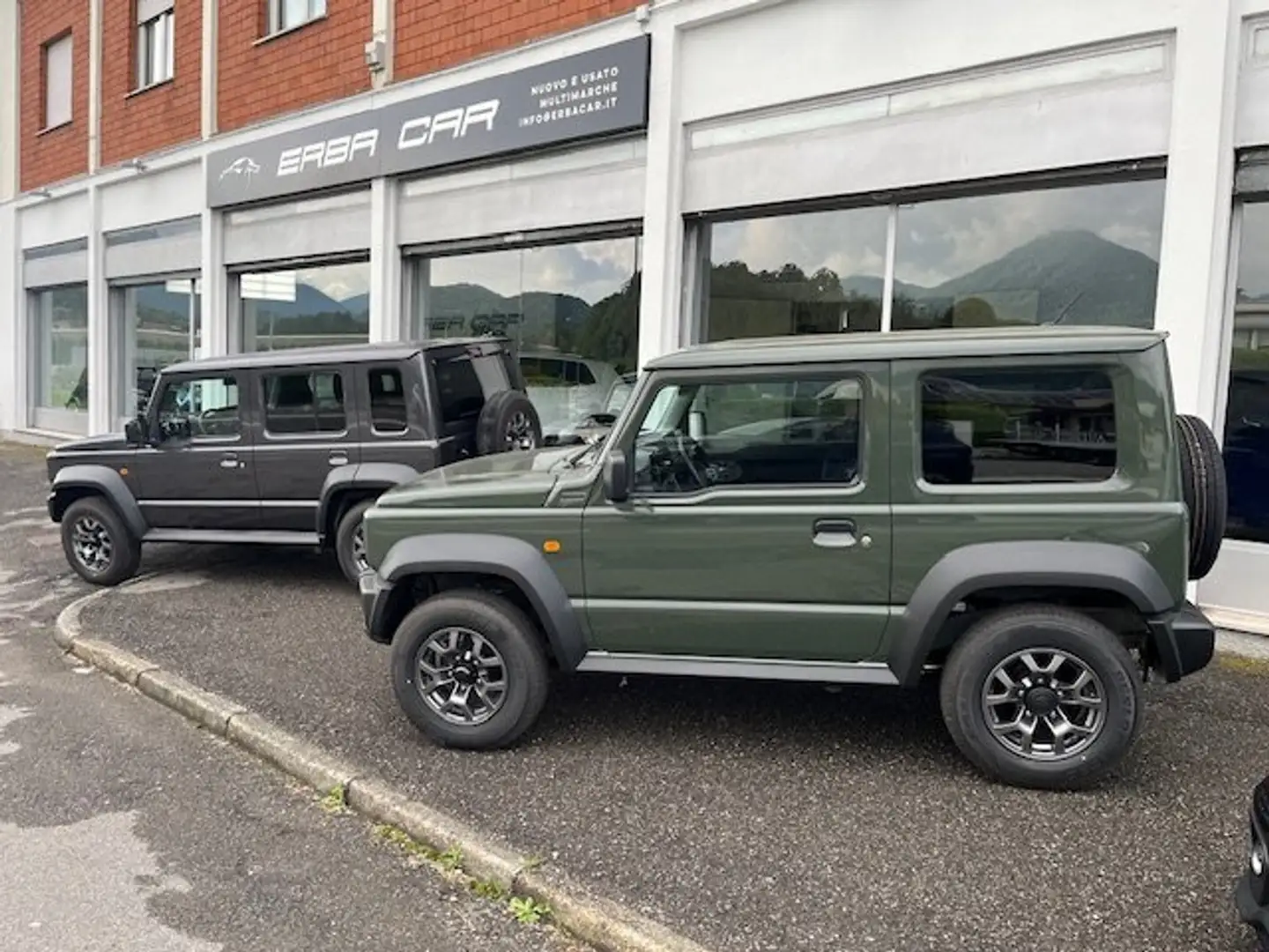 Suzuki Jimny 1.5 Pro 4x4 Allgrip Automatica zelena - 1